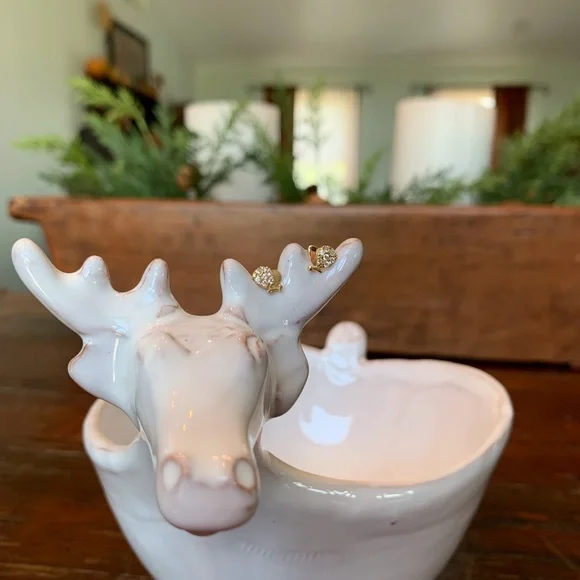 14KYG Butterflies In Flight CZ Stud Earrings - Picture 4 of 9